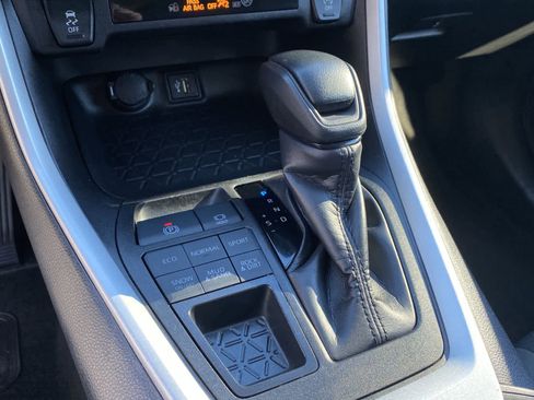 Used 2024 Toyota RAV4 XLE image 36