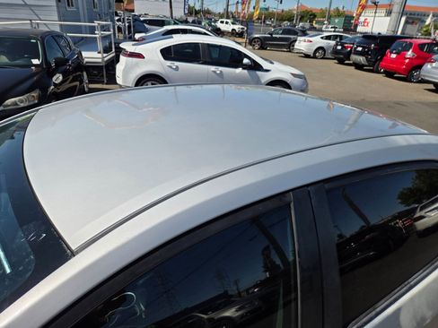 Used 2019 Toyota Corolla LE FWD image 7