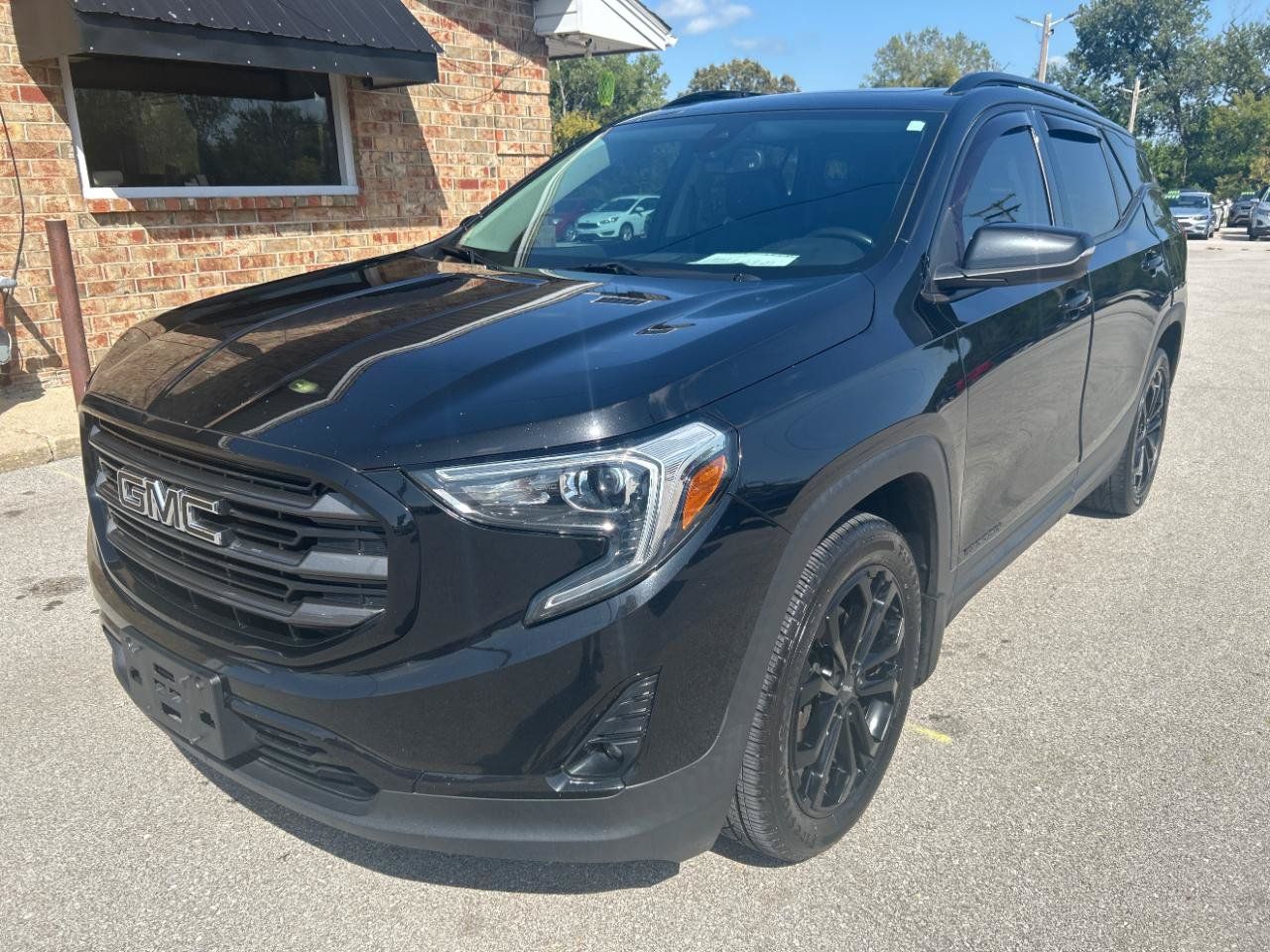 Used 2020 GMC Terrain SLT w/ Preferred Package AWD/4WD image 1