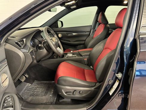 Used 2023 INFINITI QX50 Sport image 12