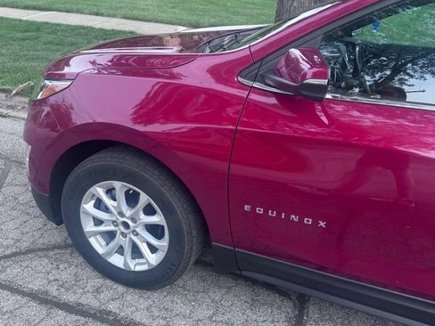 Used 2019 Chevrolet Equinox LT w/ Sun & Navigation Package FWD image 7