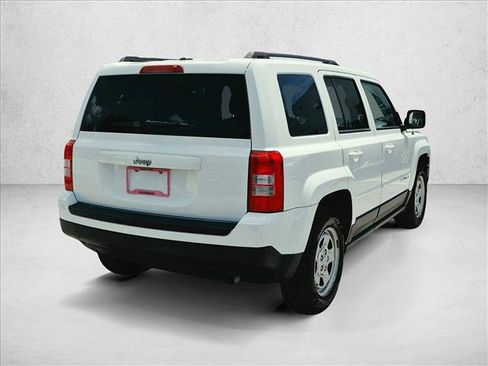 Used 2016 Jeep Patriot Sport w/ Power Value Group FWD image 5