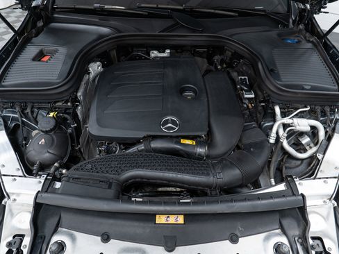 Certified 2021 Mercedes-Benz GLC 300 4MATIC image 9