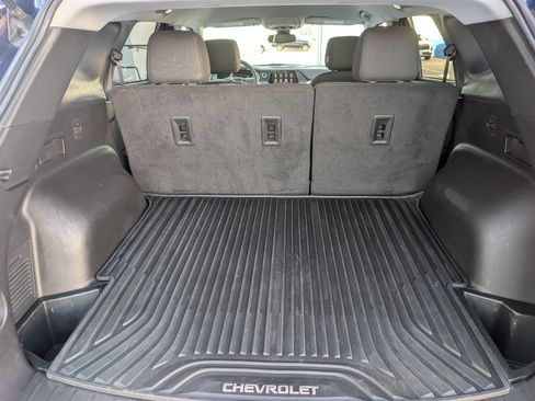 Certified 2022 Chevrolet Blazer LT w/ LPO, Black Accent Package FWD image 8