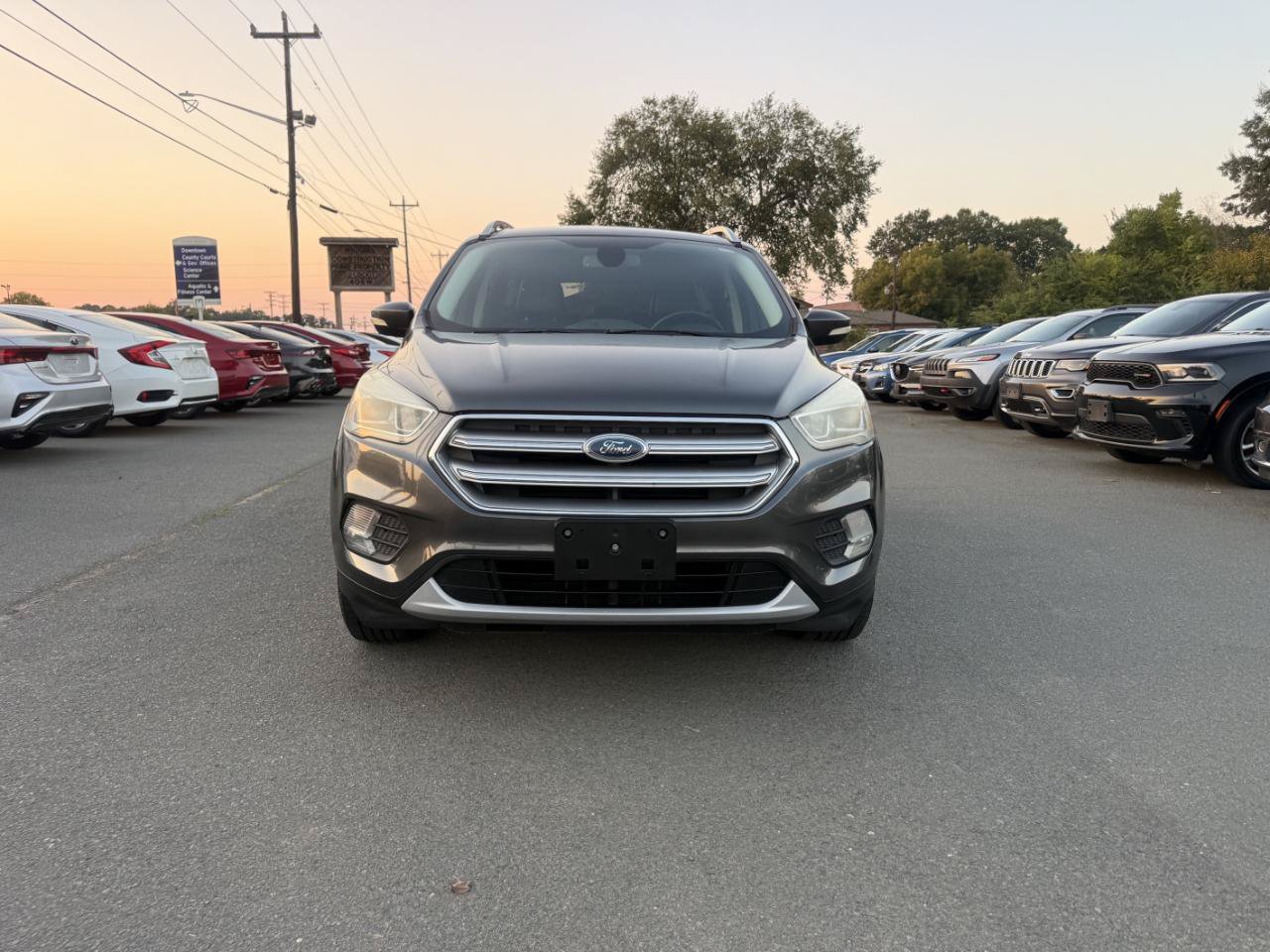 Used 2017 Ford Escape Titanium FWD image 2