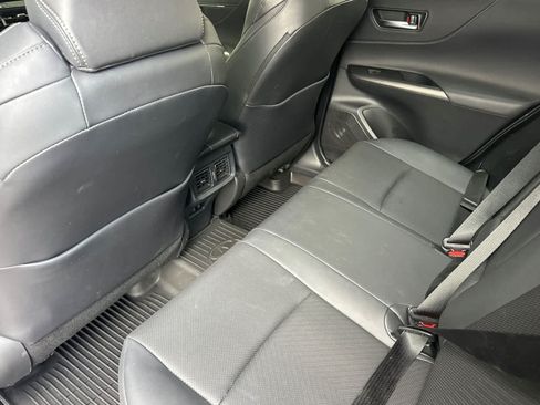 Used 2022 Toyota Venza Limited w/ Advanced Technology Package AWD/4WD image 4