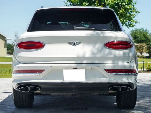 Used 2021 Bentley Bentayga image 7