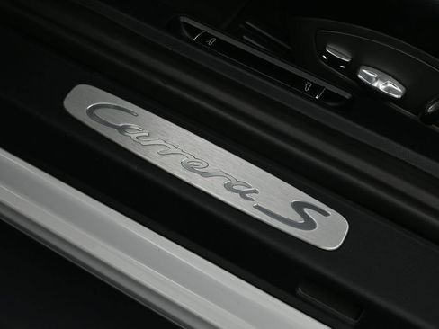 Certified 2014 Porsche 911 Carrera S RWD image 25
