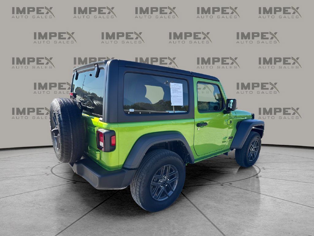 Used 2025 Jeep Wrangler Sport AWD/4WD image 5
