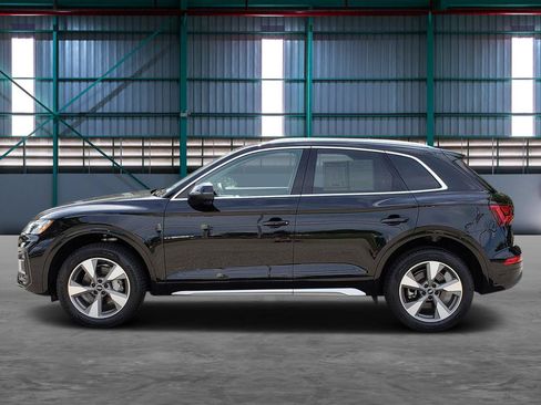 Used 2023 Audi Q5 2.0T Premium Plus w/ Premium Plus Package AWD/4WD image 2