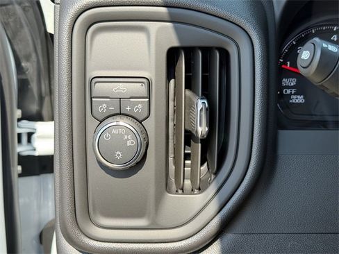New 2026 Chevrolet Silverado 1500 Custom image 19