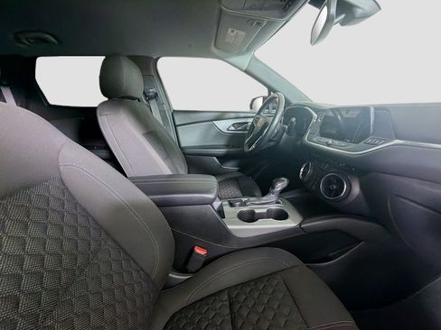 Used 2019 Chevrolet Blazer LT FWD image 31