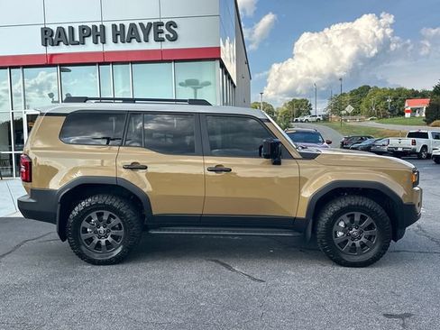 Used 2027 Toyota Land Cruiser AWD/4WD image 2
