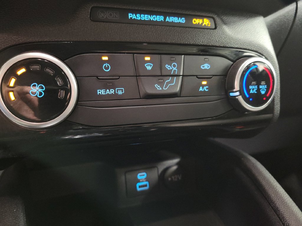 Used 2022 Ford Escape SE AWD/4WD image 18