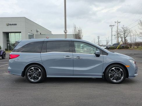 Used 2024 Honda Odyssey Elite image 4