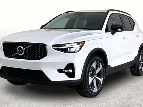 New 2026 Volvo XC40 B5 Plus w/ Protection Package Premier AWD/4WD image 2