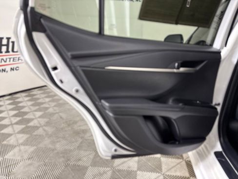 Used 2025 Toyota Camry SE w/ Convenience Package FWD image 20
