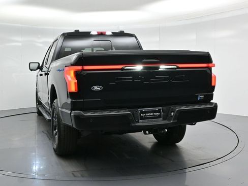 New 2025 Ford F150 Lightning Lariat image 28