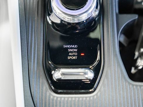 New 2026 Jeep Cherokee Overland image 26