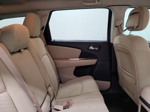 Used 2020 Dodge Journey SE w/ SE Popular Equipment Group image 19