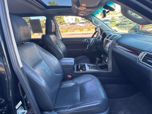 Used 2019 Lexus GX 460 Premium AWD/4WD image 16