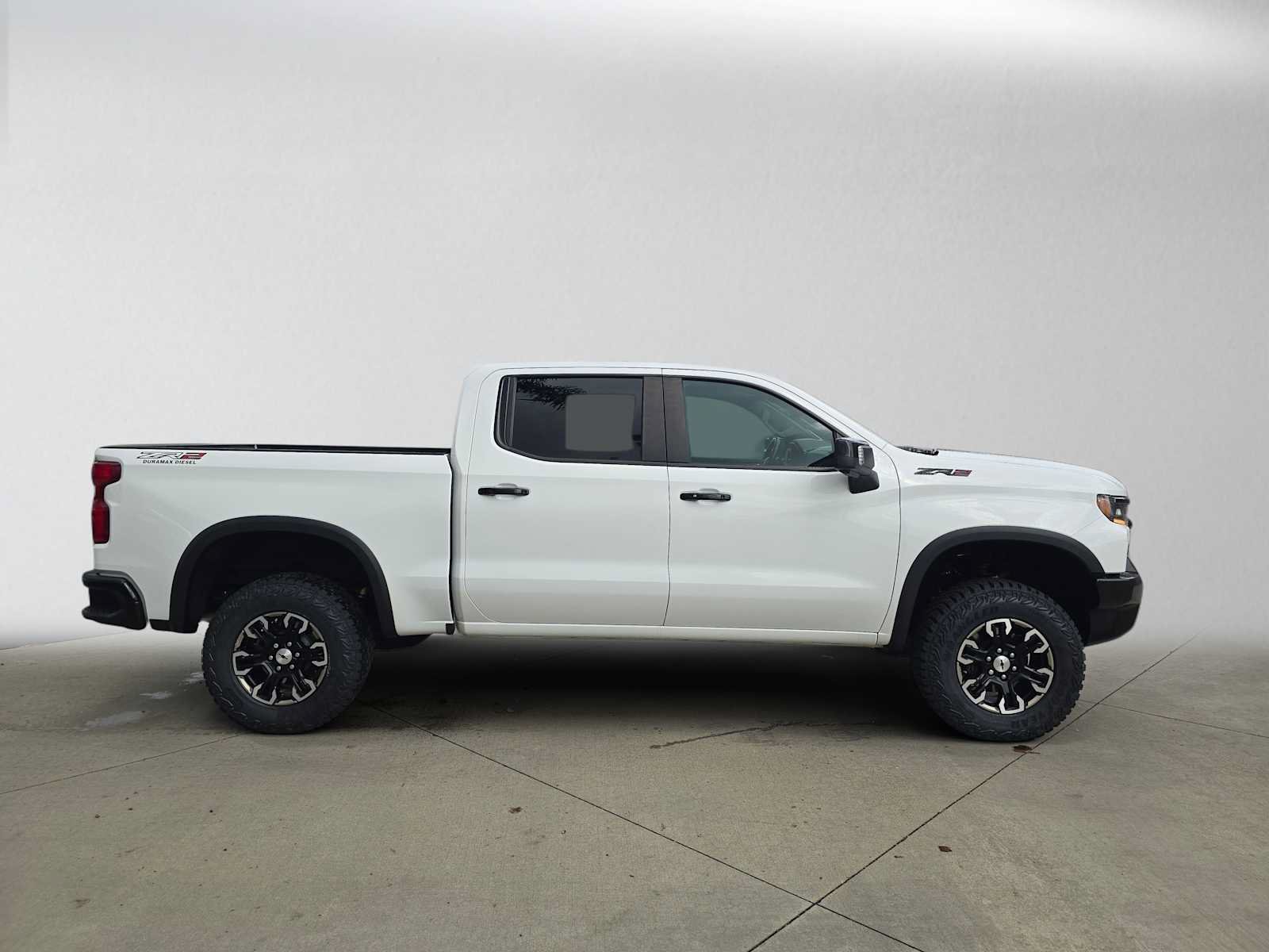 Used 2024 Chevrolet Silverado 1500 ZR2 AWD/4WD image 2