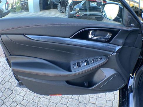 Used 2023 Nissan Maxima SR w/ Sport Mat Group image 13