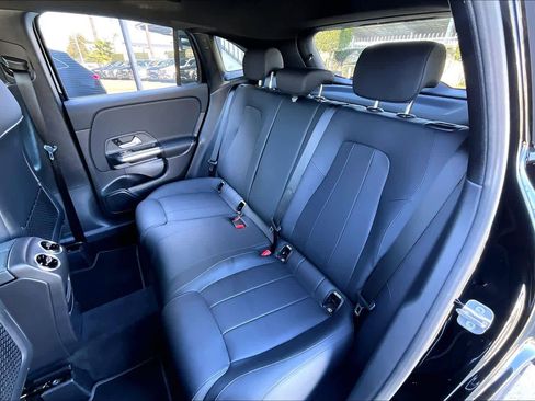 Used 2025 Mercedes-Benz GLA 250 image 20