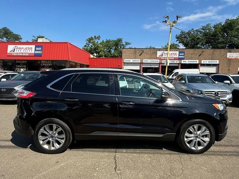 Used 2020 Ford Edge Titanium image 5