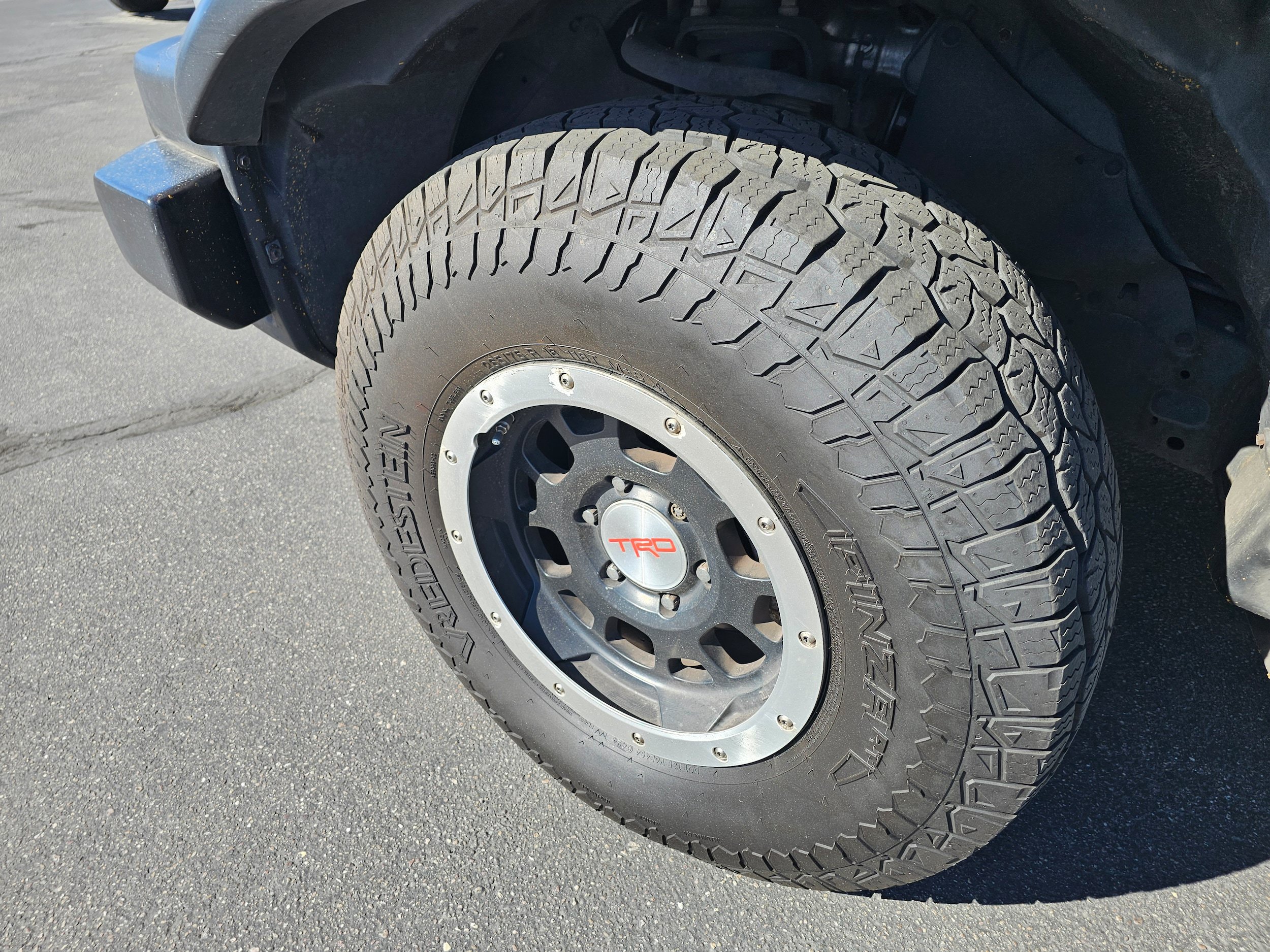 Used 2013 Toyota FJ Cruiser 4WD w/ Trail Teams Special Edition image 21