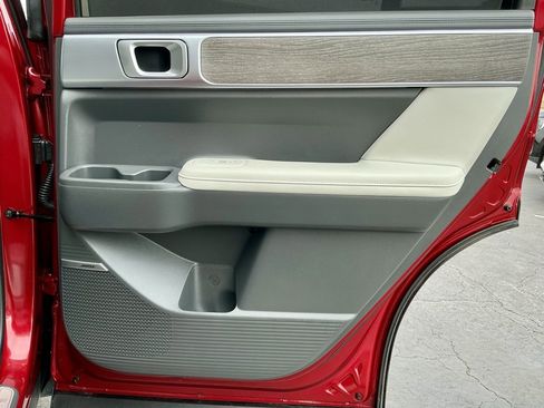 Used 2025 Hyundai Santa Fe Calligraphy image 25