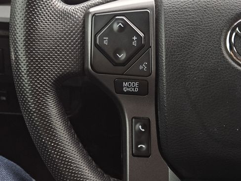 Used 2023 Toyota Tacoma TRD Sport image 12