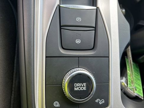 Used 2022 Ford Explorer XLT w/ Class IV Trailer Tow Package image 23