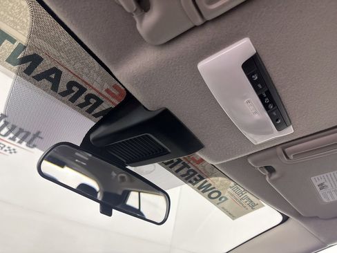 Used 2023 Nissan Kicks S image 18