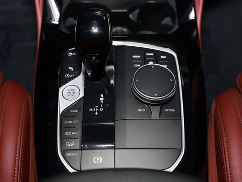 Used 2023 BMW X4 xDrive30i image 28