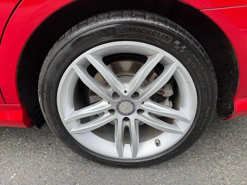 Used 2013 Mercedes-Benz C 300 4MATIC Sedan image 17