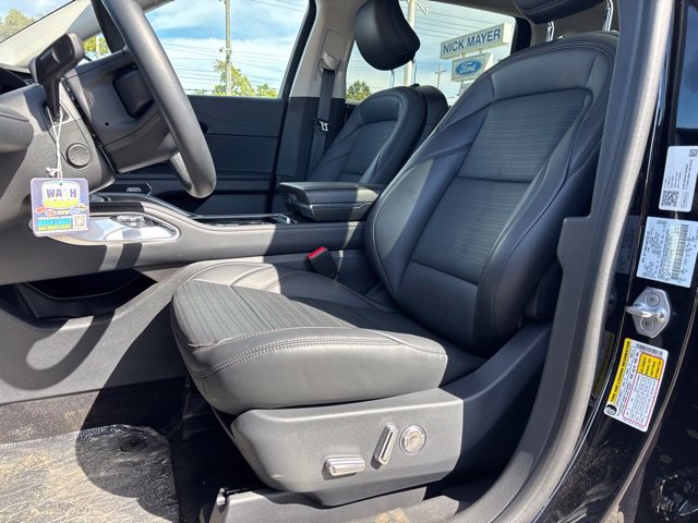 New 2026 Lincoln Nautilus Reserve w/ Jet Appearance Package AWD/4WD image 12