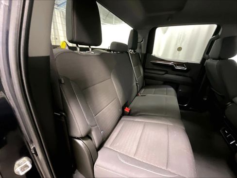 Used 2024 Chevrolet Silverado 1500 LT image 16
