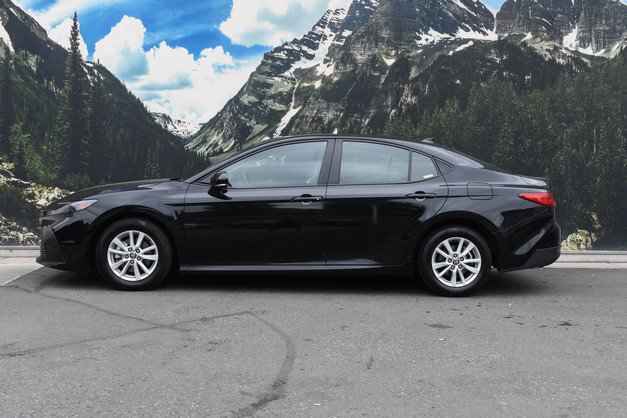 Certified 2025 Toyota Camry LE FWD image 7
