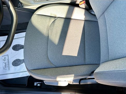 New 2025 Kia K4 LXS image 18