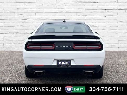 Used 2022 Dodge Challenger R/T w/ T/A Package image 6