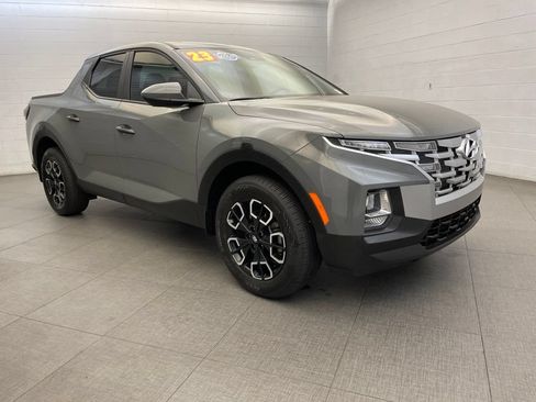 Used 2023 Hyundai Santa Cruz SE FWD image 3