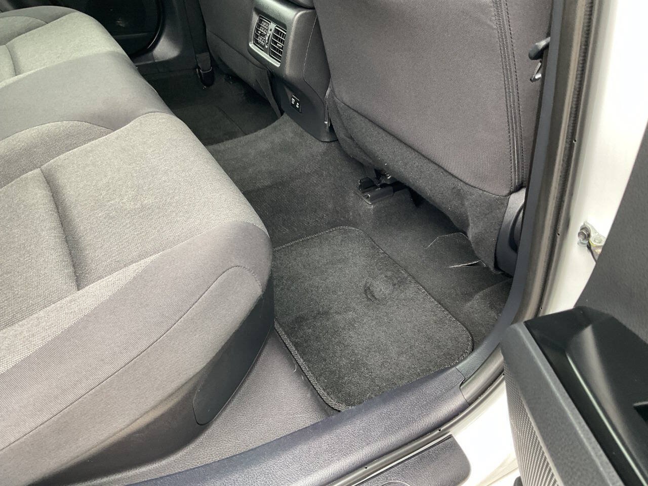 Used 2025 Toyota Camry LE FWD image 42