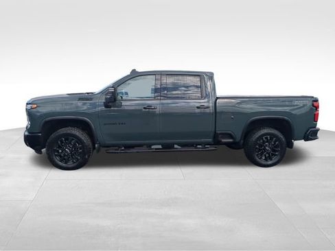 Used 2026 Chevrolet Silverado 2500 LTZ w/ LTZ Plus Package AWD/4WD image 2