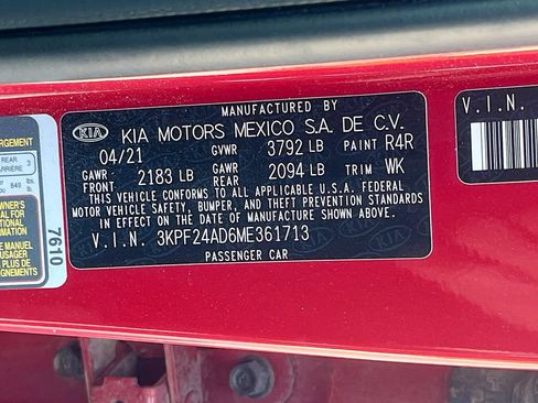 Used 2021 Kia Forte LXS FWD image 29