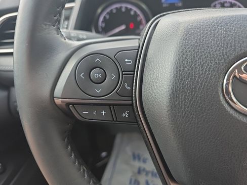 Used 2024 Toyota Camry SE image 19