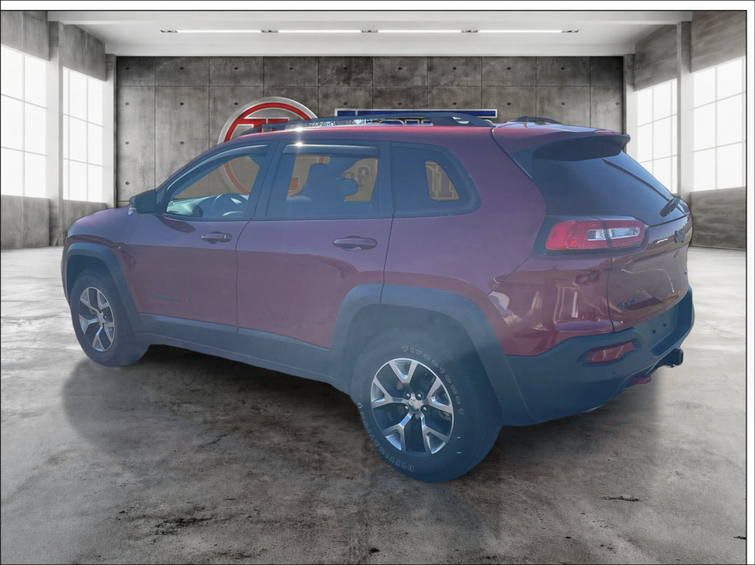 Used 2016 Jeep Cherokee Trailhawk w/ Comfort/Convenience Group AWD/4WD image 7