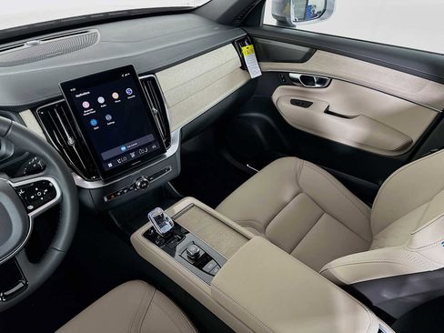 New 2026 Volvo XC90 B6 Plus w/ Protection Package AWD/4WD image 21