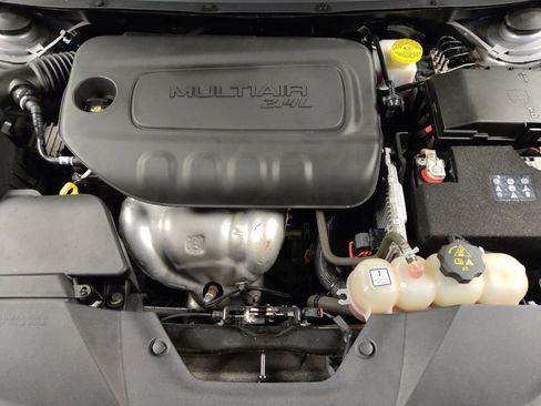 Used 2020 Jeep Cherokee Latitude FWD image 30
