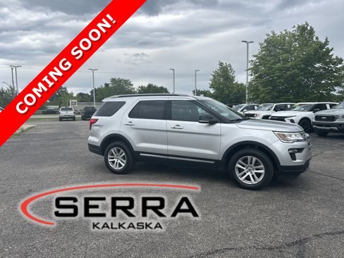 Used 2018 Ford Explorer XLT w/ Equipment Group 202A AWD/4WD image 1